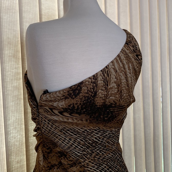 Frank Lyman animal print one shoulder midi dress. - Picture 3 of 8